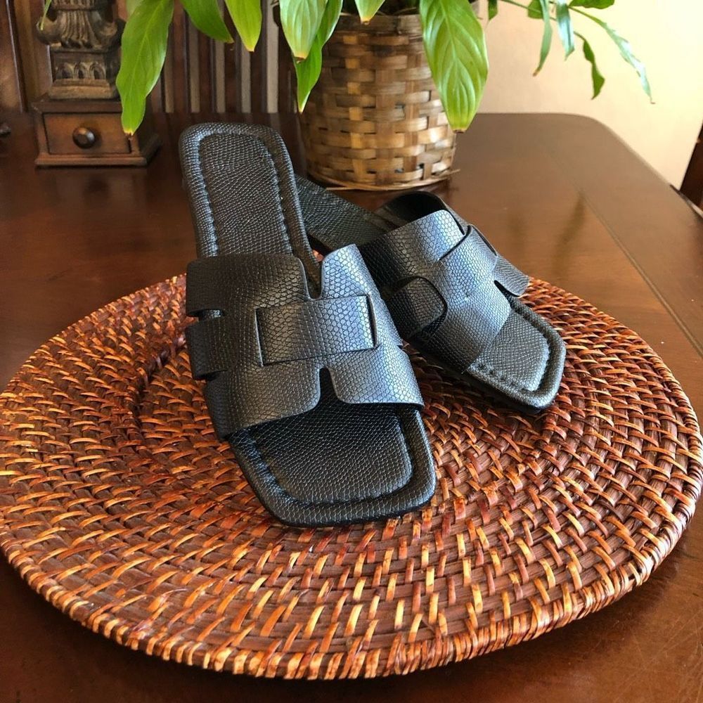 UNBRANDED - L Sz 6 (36) Snakeskin Embossed PU Slide Sandals. Waterproof & NWT! - Picture 2 of 12